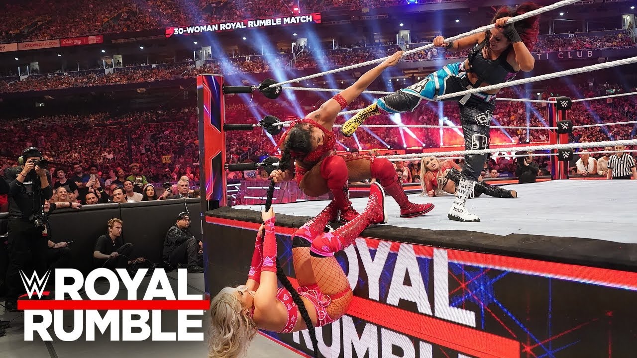 WWE Royal Rumble Sets A New Attendance Record, Naomi's Emotional Return ...